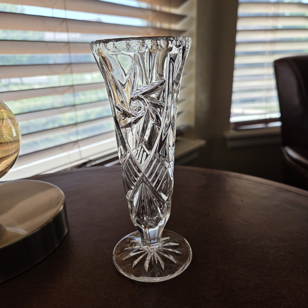 Vintage Crystal Pinwheel Design Flower Bud Vase 6.75"